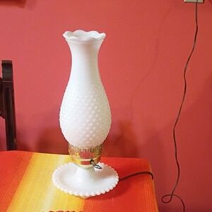 Vintage White Hobnail Glass Table Lamp